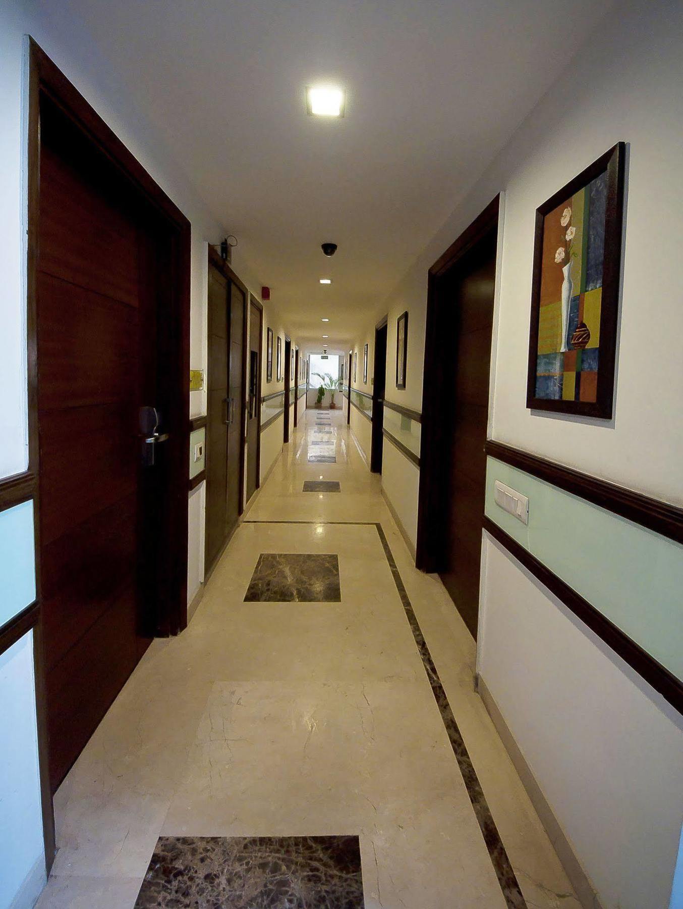 Divine Paradise Tavisha 3* New Delhi